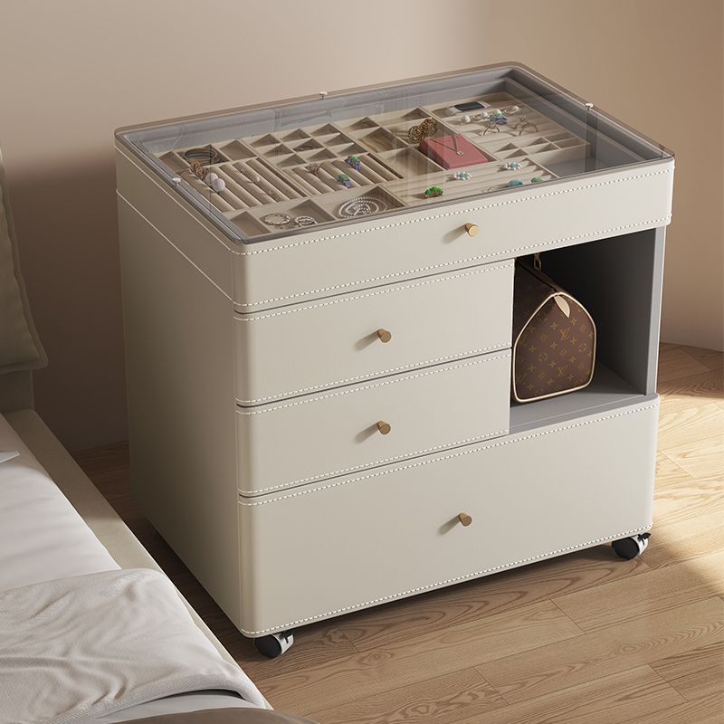 Small modern simple bedroom je - огляд і ціна Makeup