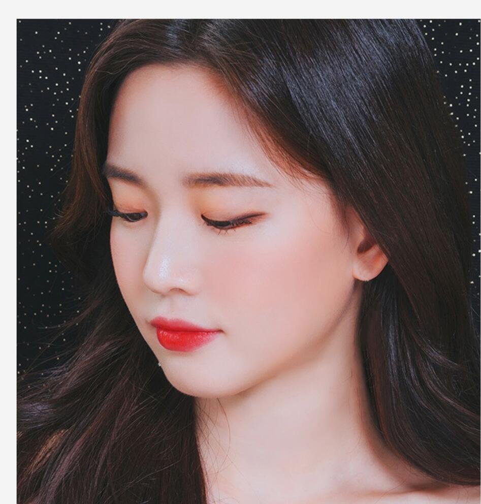 Lipstick Lip Makeup Sexy Woman - огляд і ціна Matte Velvet Lip Tint Long Lasting
